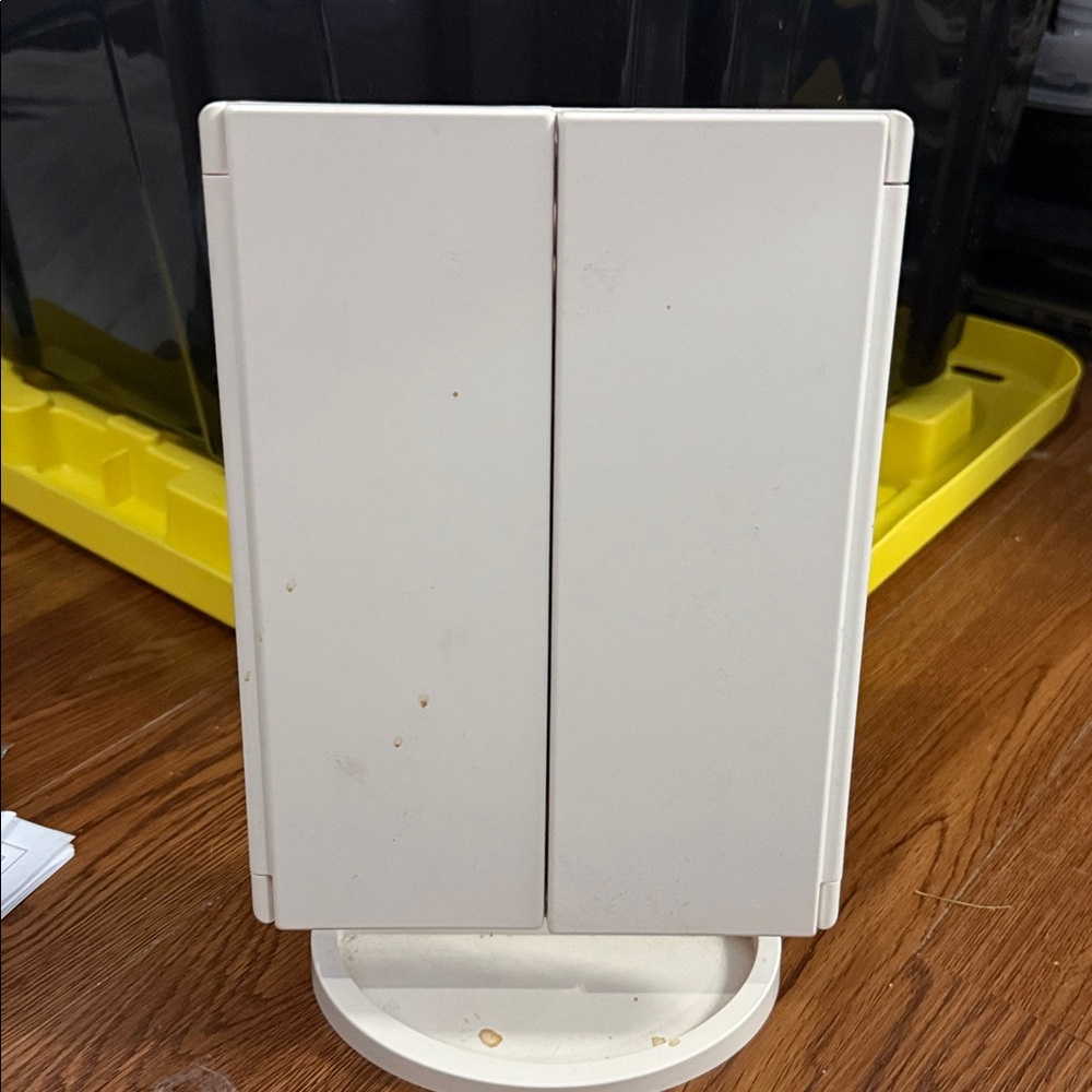 Tri-Fold LED Vanity Mirror